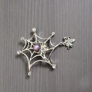 Brooch